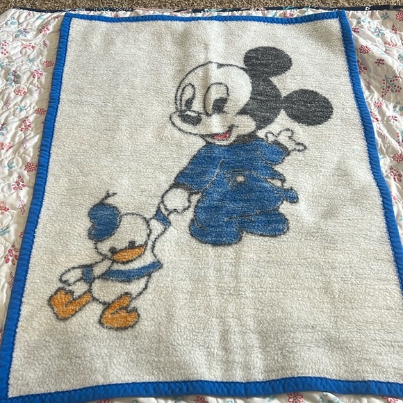 Vintage 80's Disney Mickey Mouse Crib Baby Blanket Biederlack